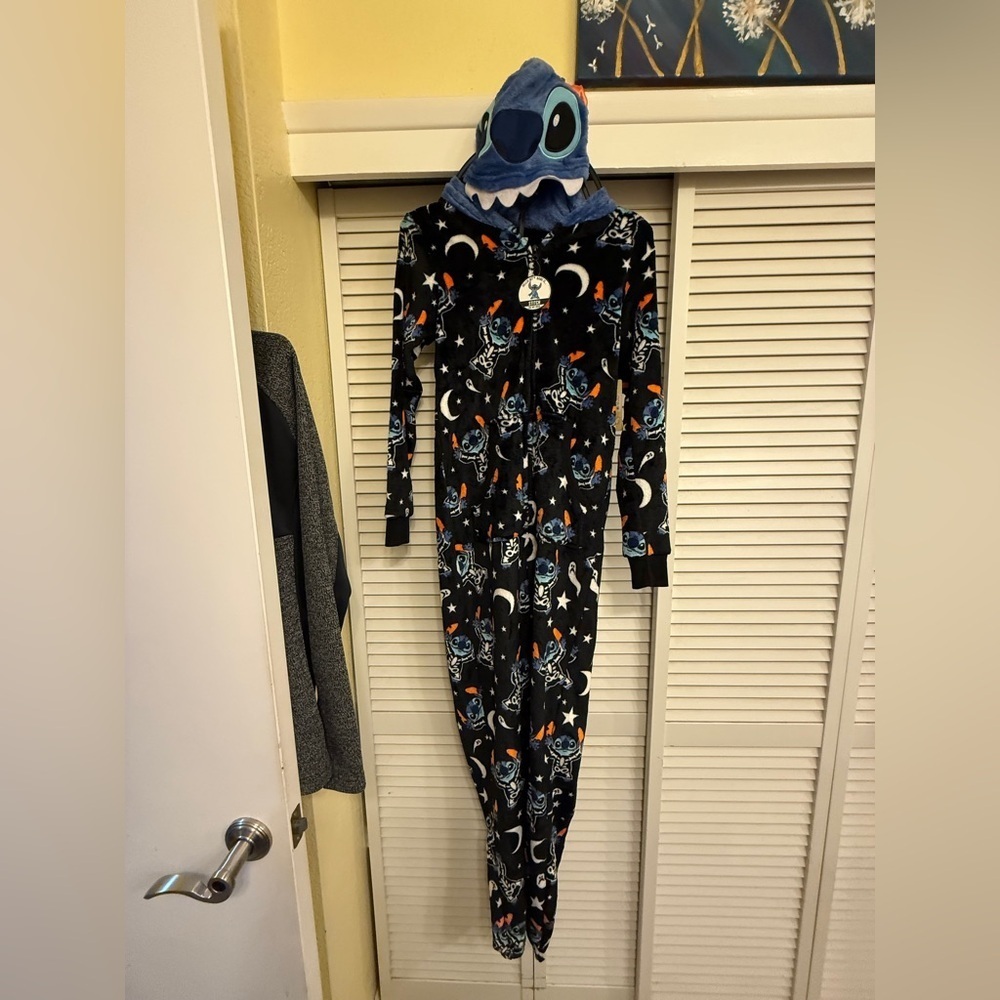 Disney STITCH ONSIE Black Blue Pj’s Stitch Union Suit Sz XS NEW Skeleton Stitch
